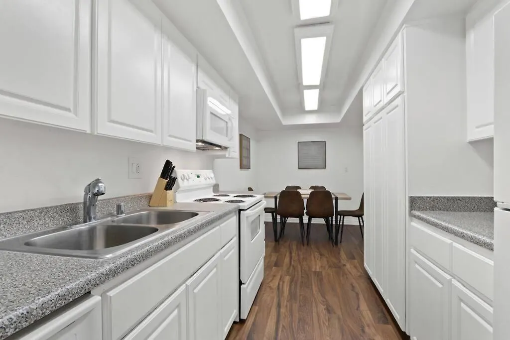 Brigth 4Bd 2Bth Apt Near Venice Beach! Los Angeles Apartment